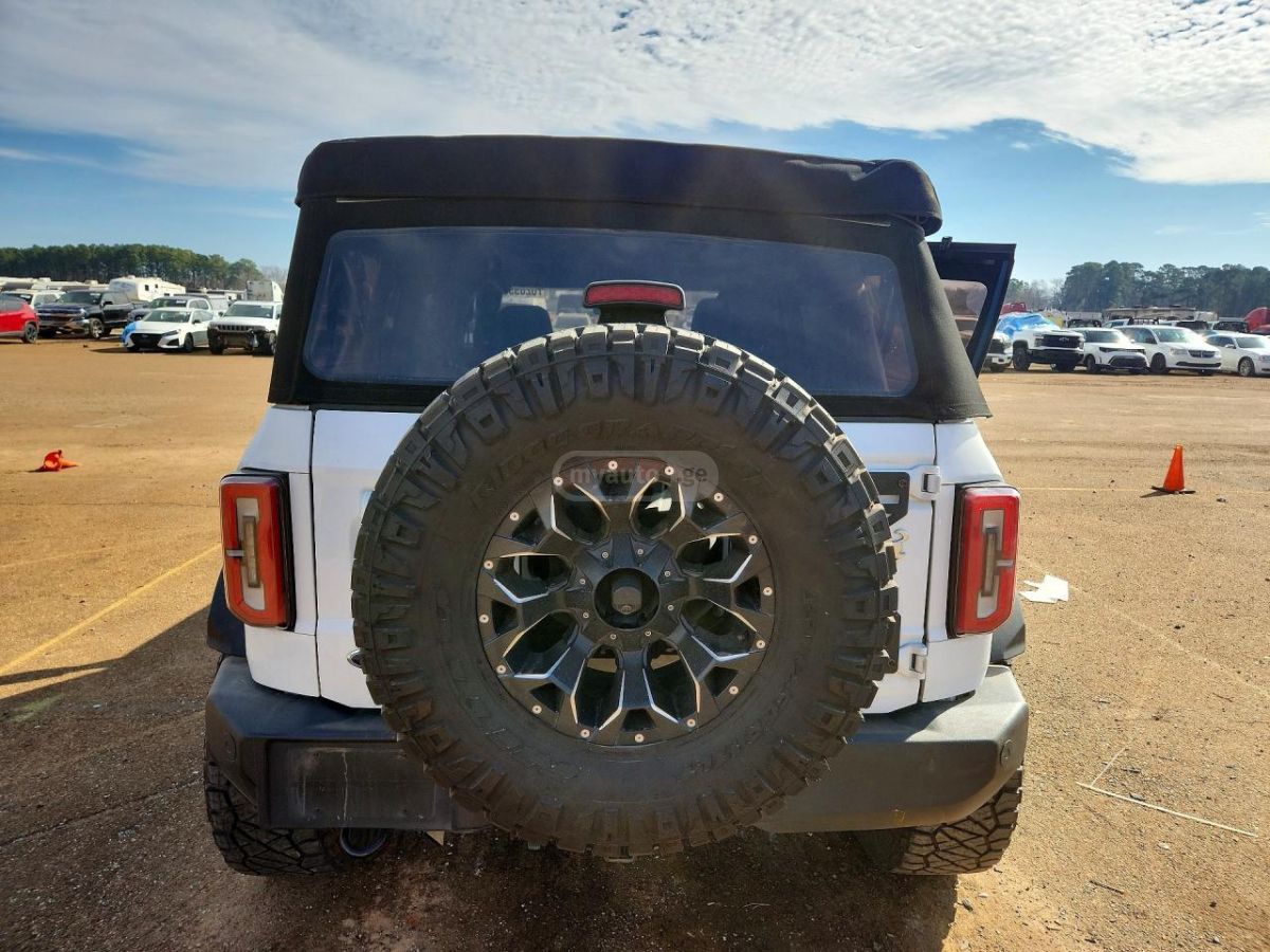 Ford Bronco - фото 6