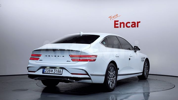 Hyundai Genesis 2025 — миниатюра 2