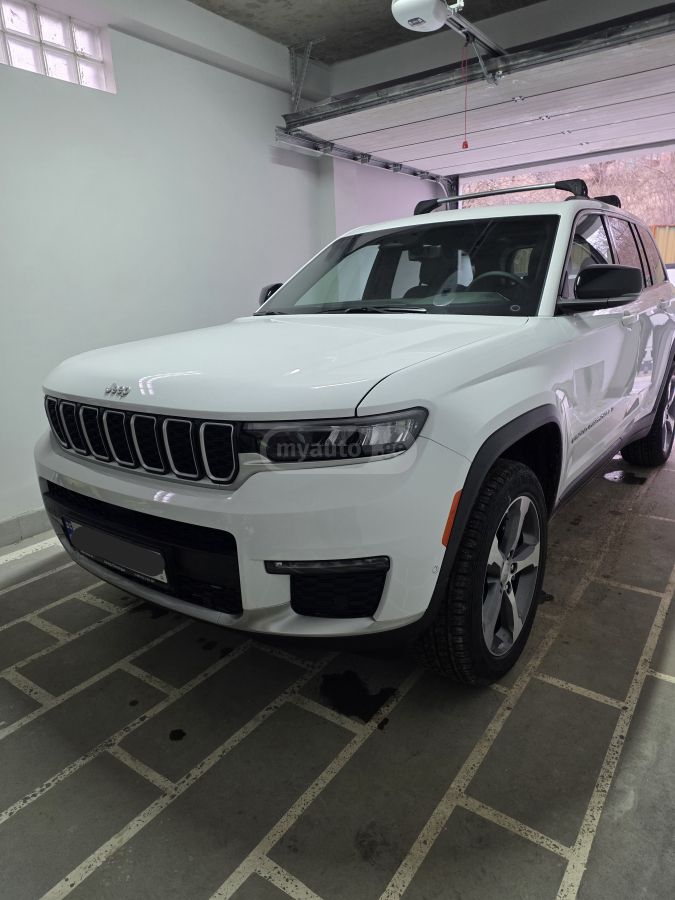 Jeep Grand Cherokee - фото 1