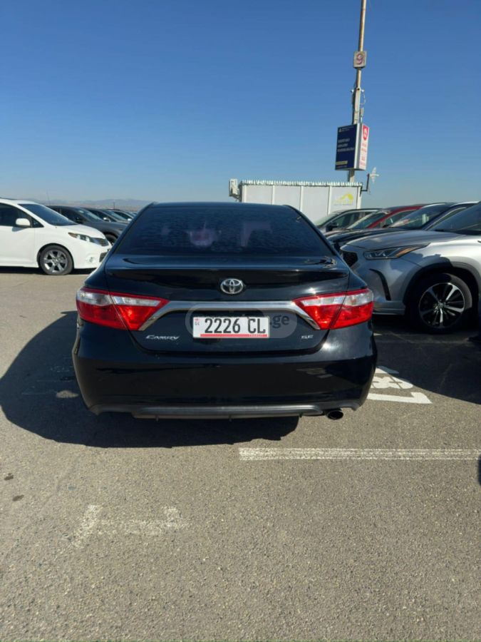 Toyota Camry - фото 4