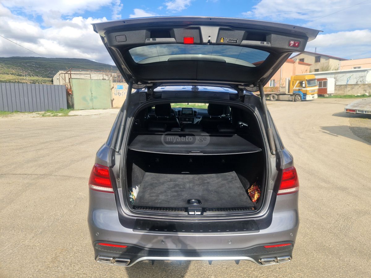 Mercedes-Benz GLE 400 - фото 6