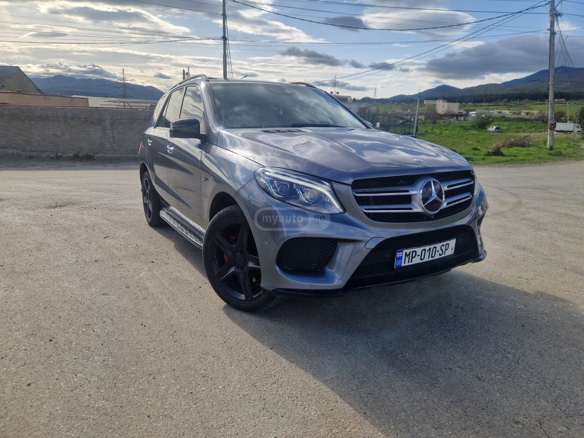 Mercedes-Benz GLE 400 - фото 8