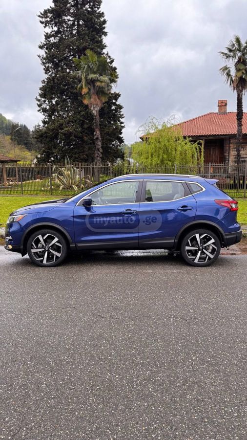 Nissan Rogue Sport - фото 2