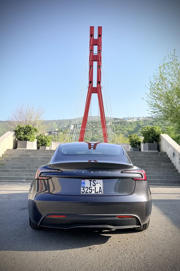 Tesla Model 3 2025 — фото 3 купить в Москве