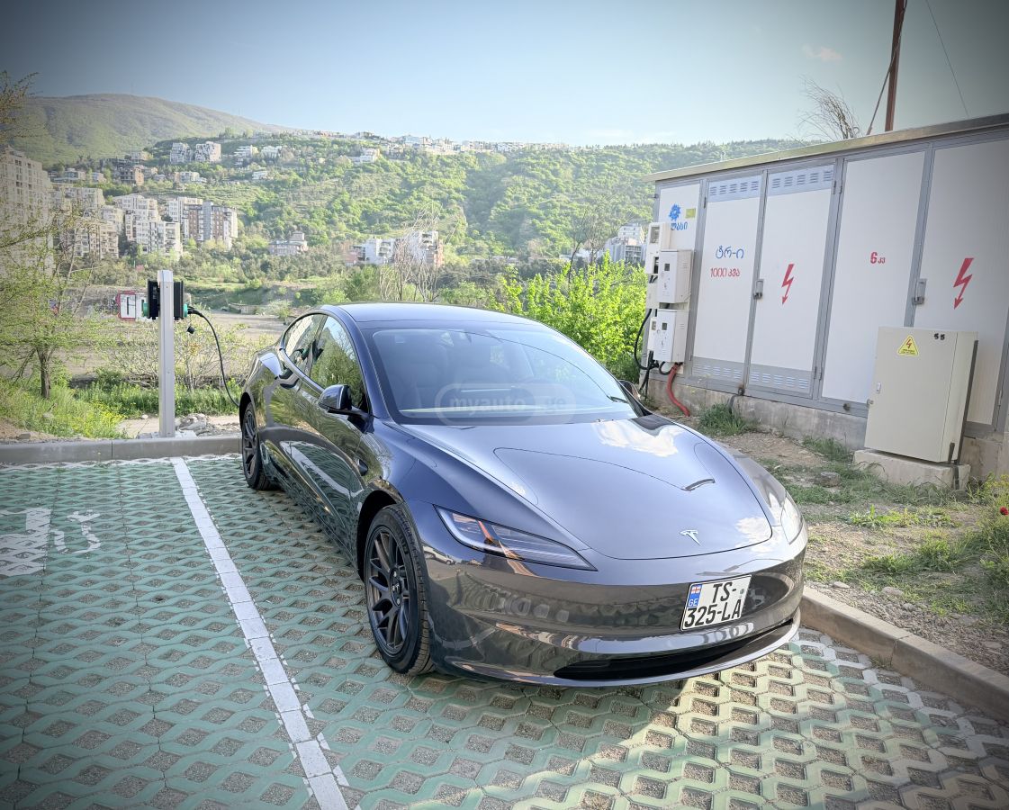 Tesla Model 3 2025 — фото 8 купить в Москве