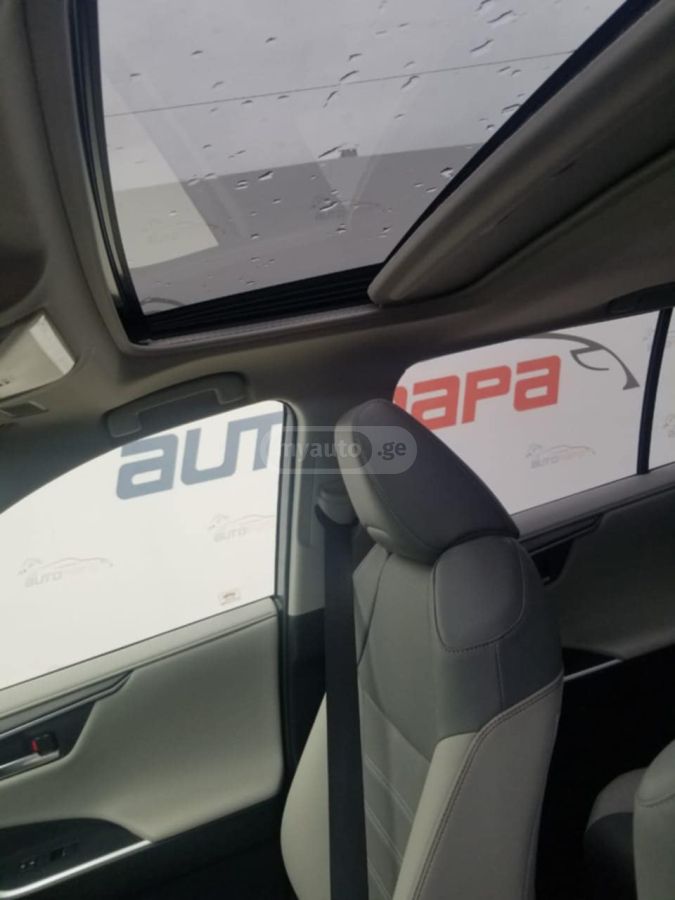 Toyota RAV 4 - фото 12