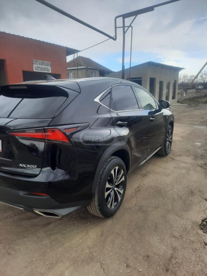 Lexus NX 300 - фото 3