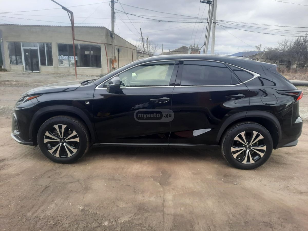 Lexus NX 300 - фото 4