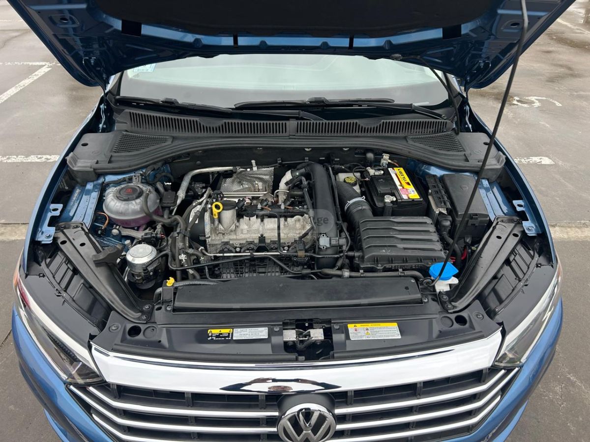 Volkswagen Jetta - фото 10