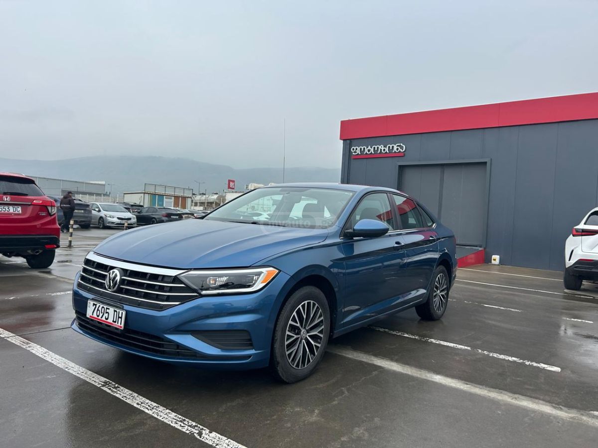 Volkswagen Jetta - фото 2