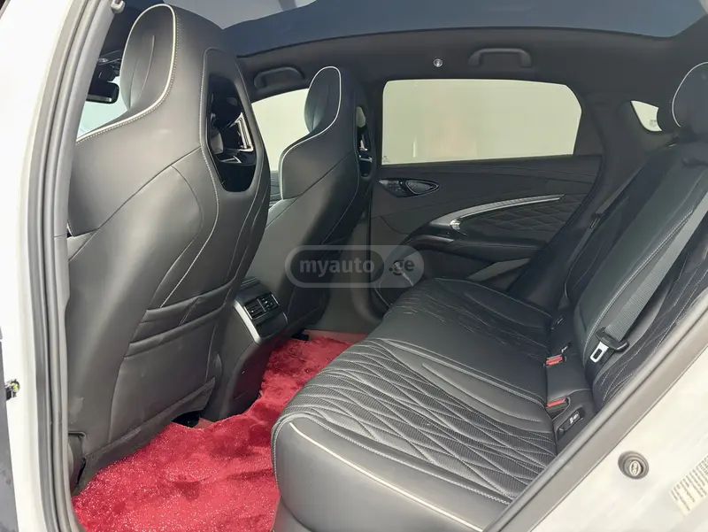 BYD Seal 2023 — миниатюра 11