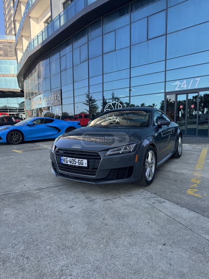 Audi TT - фото 1