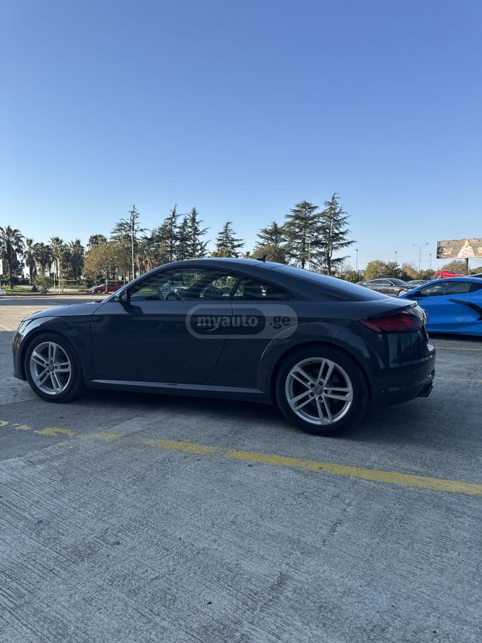 Audi TT - фото 12