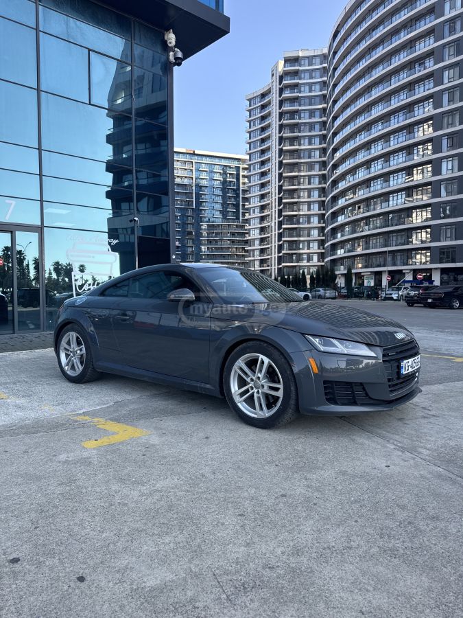 Audi TT - фото 6