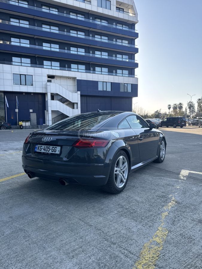 Audi TT - фото 9
