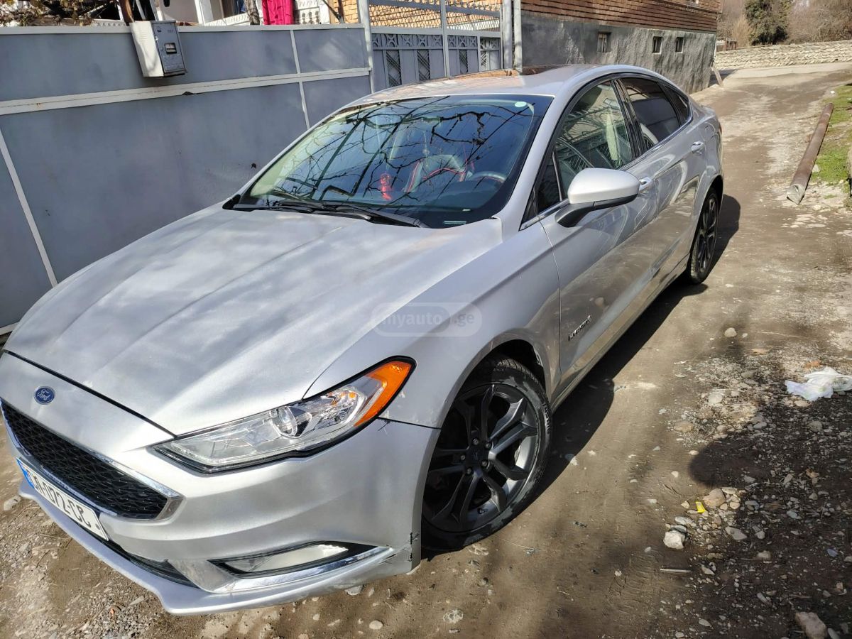 Ford Fusion - фото 1