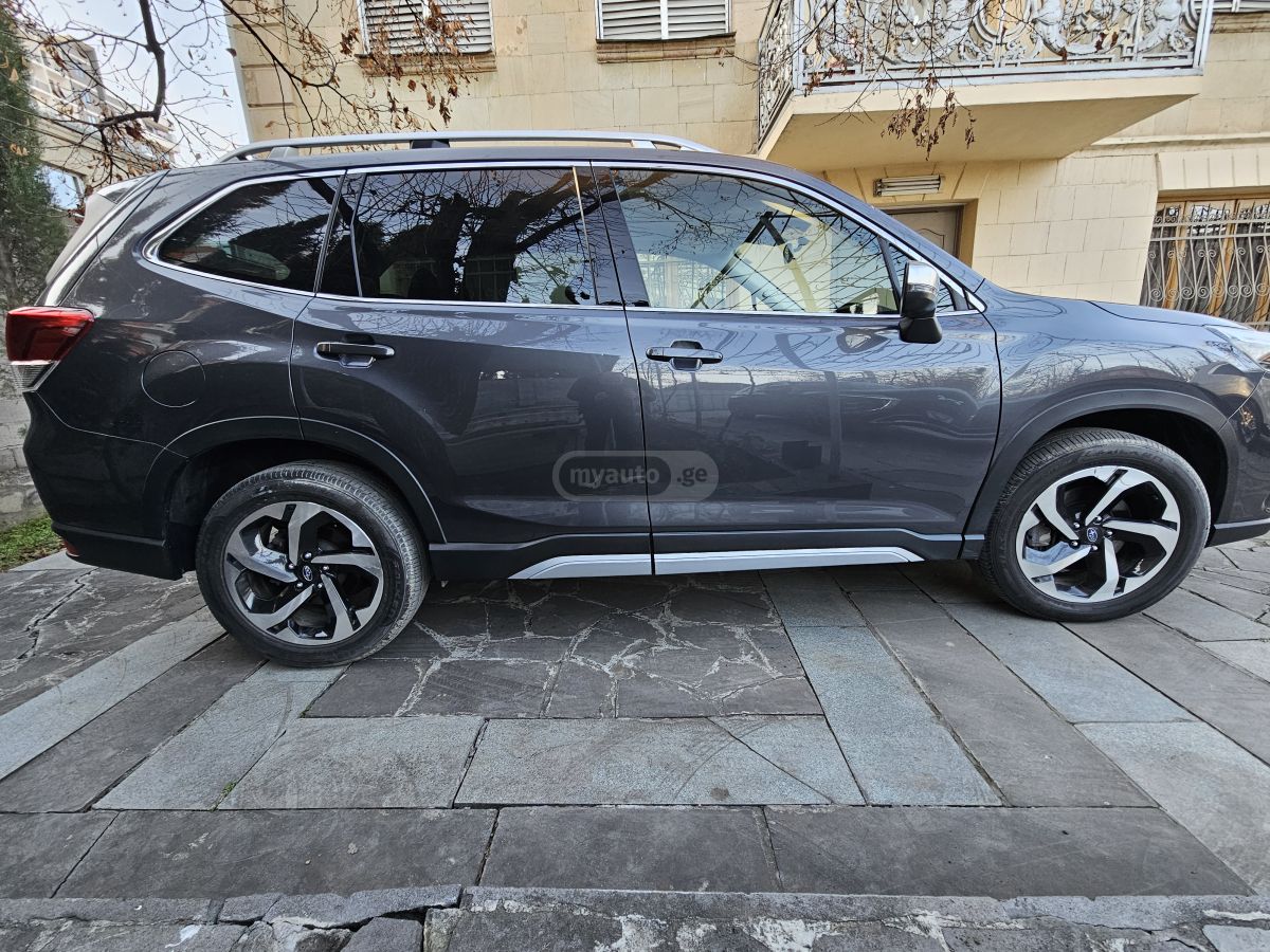 Subaru Touring 4dr All-Wheel Drive CV — миниатюра 10