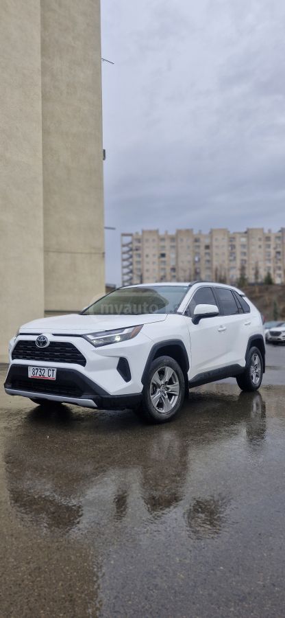 Toyota RAV 4 - фото 5