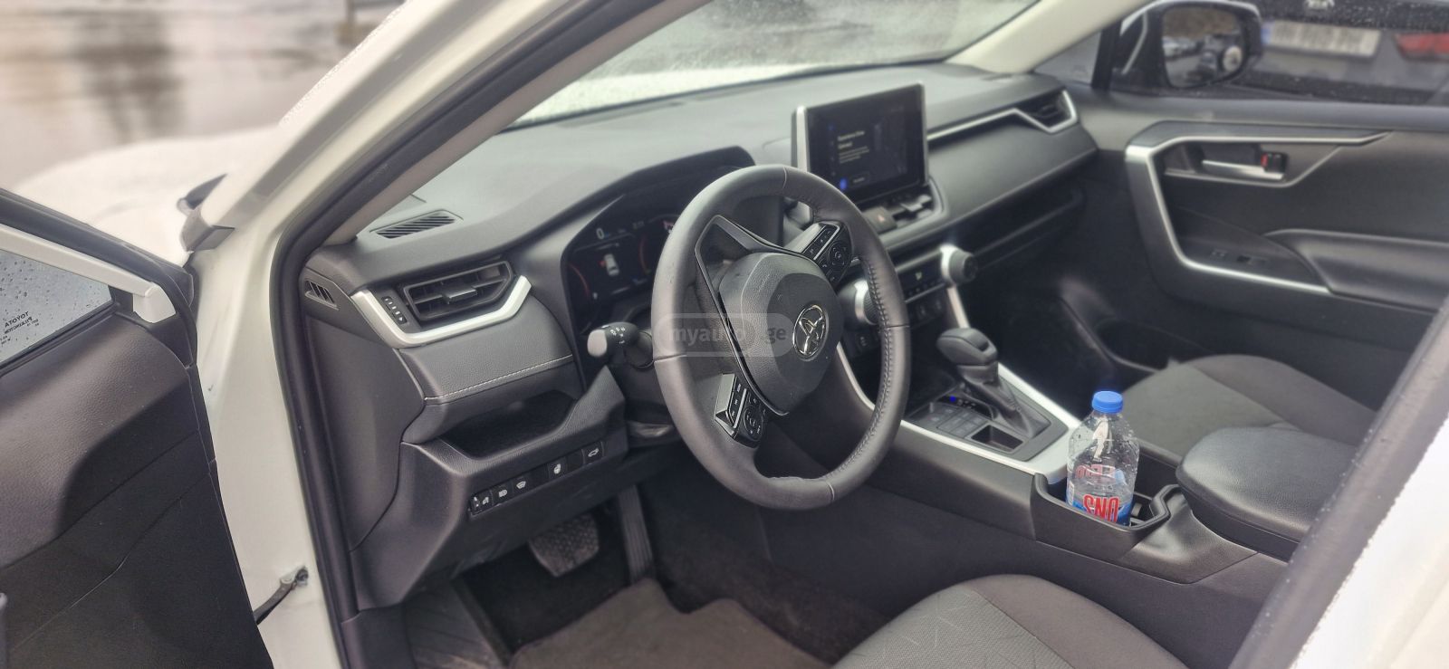 Toyota RAV 4 - фото 7