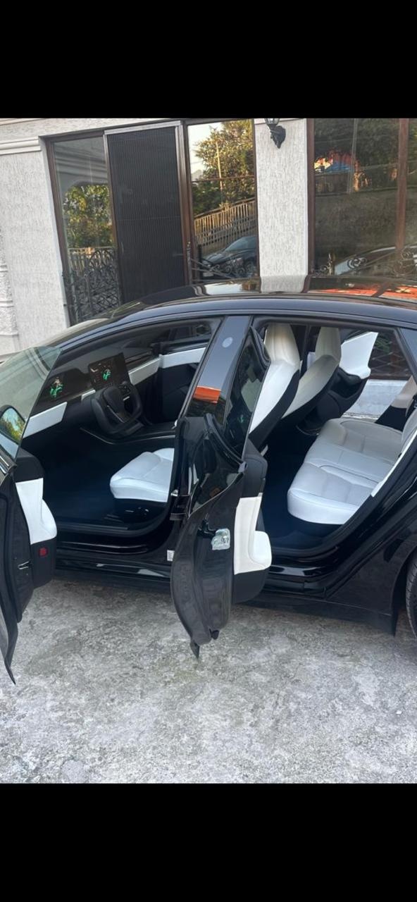 Tesla Model S - фото 7