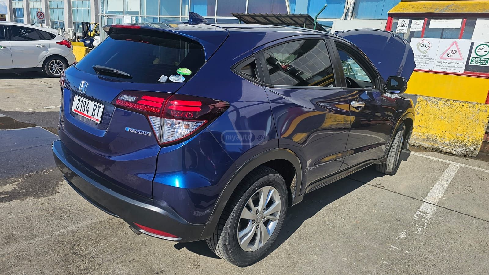 Honda Vezel - фото 1