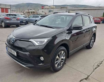 ToyotaRAV 4