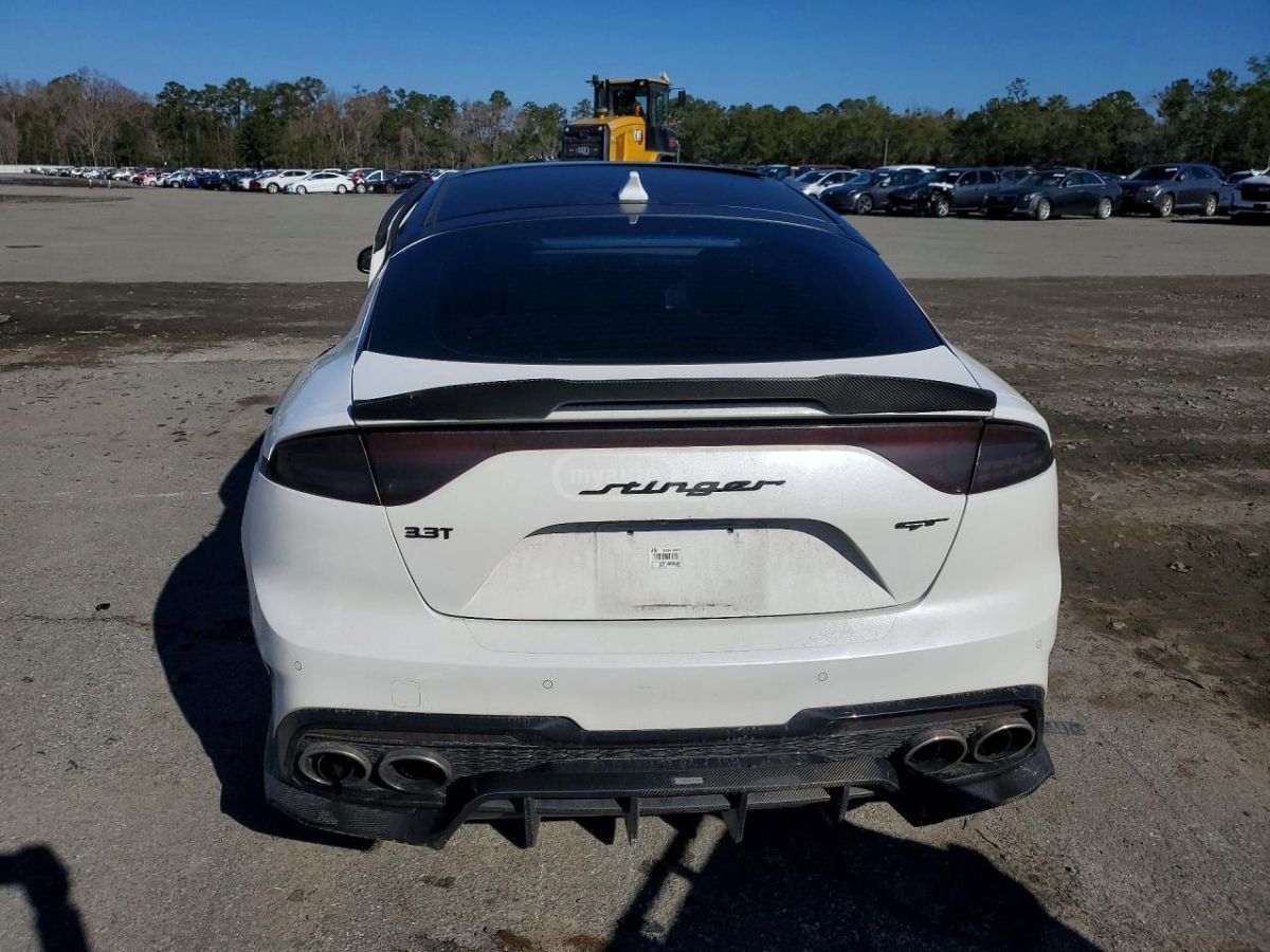 Kia Stinger - фото 6