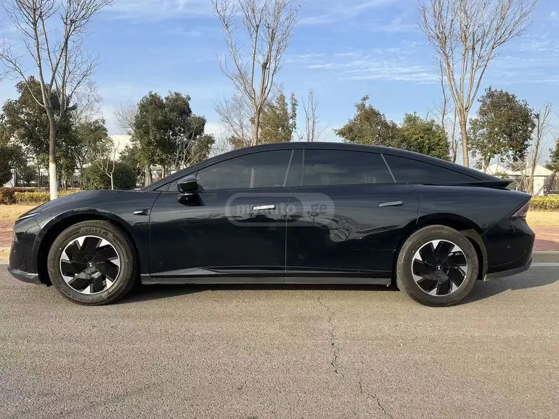 XPeng P7 2024 — миниатюра 3