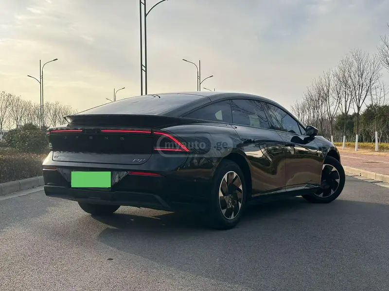 XPeng P7 2024 — миниатюра 6