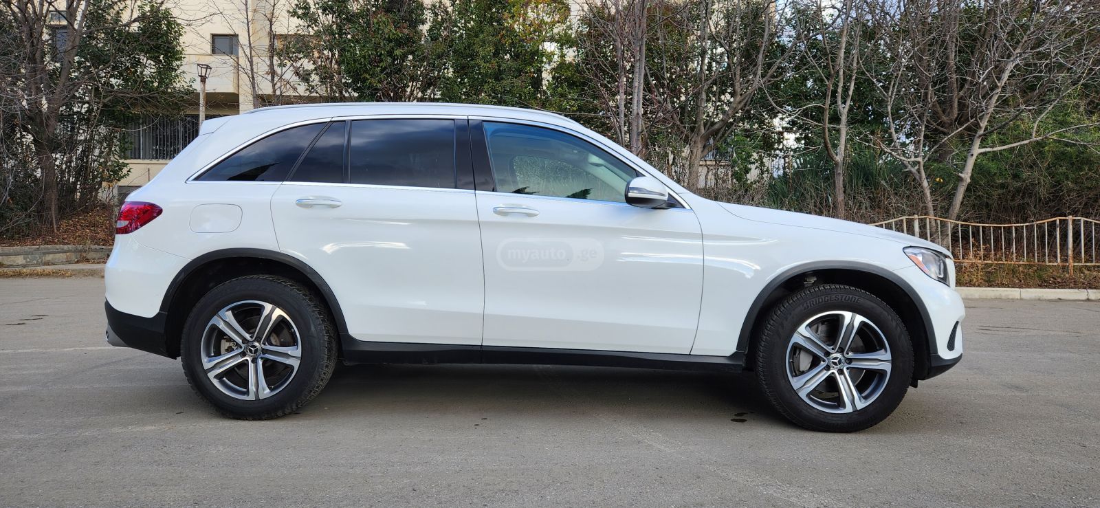 Mercedes-Benz GLC 300 - фото 5