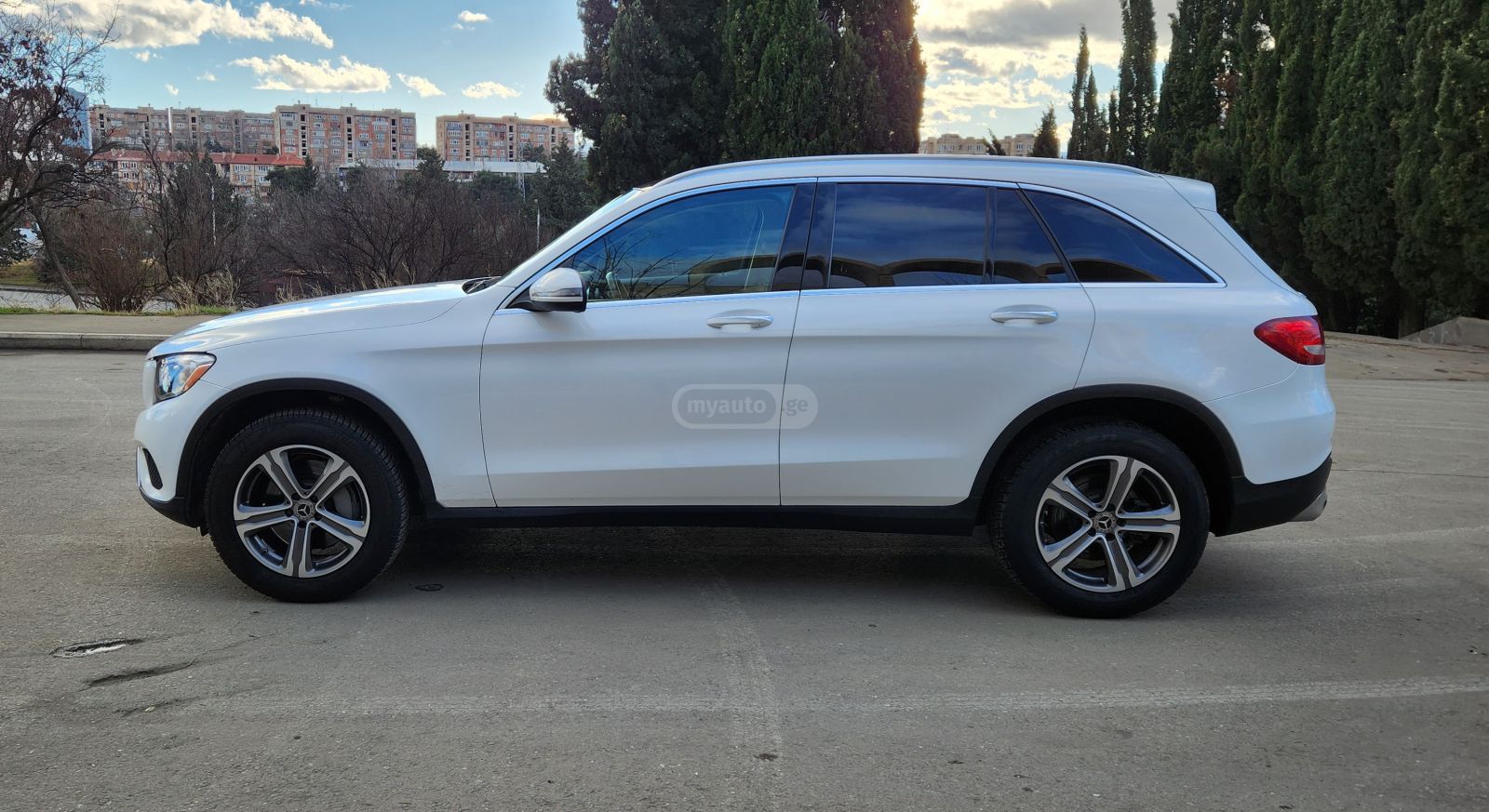 Mercedes-Benz GLC 300 - фото 6
