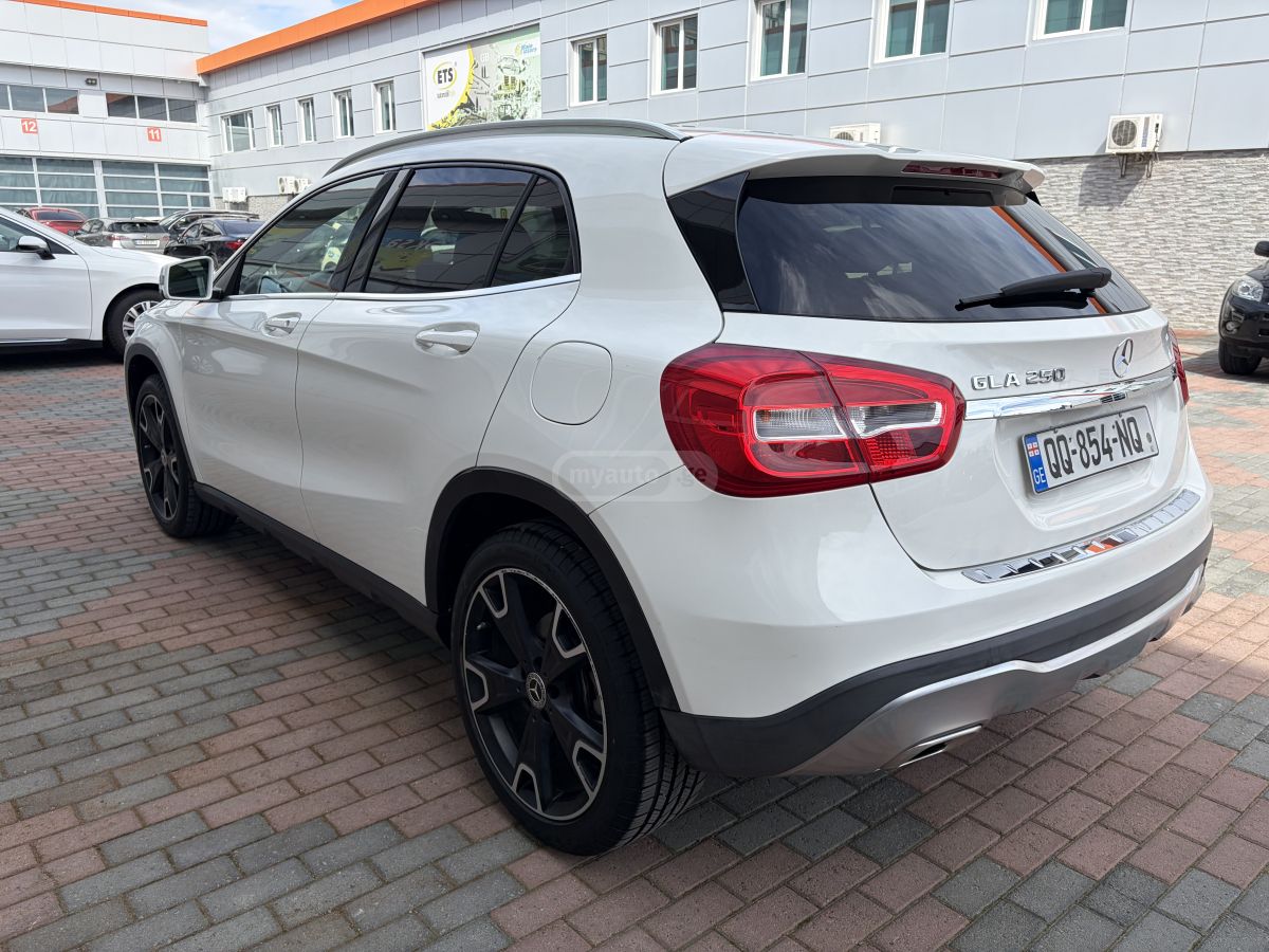 Mercedes-Benz GLA 250 - фото 3