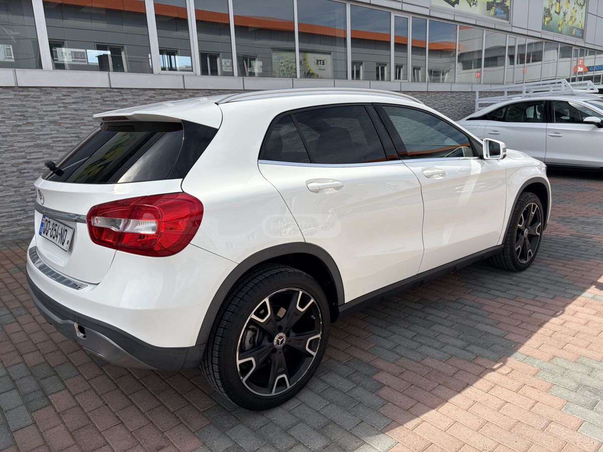 Mercedes-Benz GLA 250 - фото 4