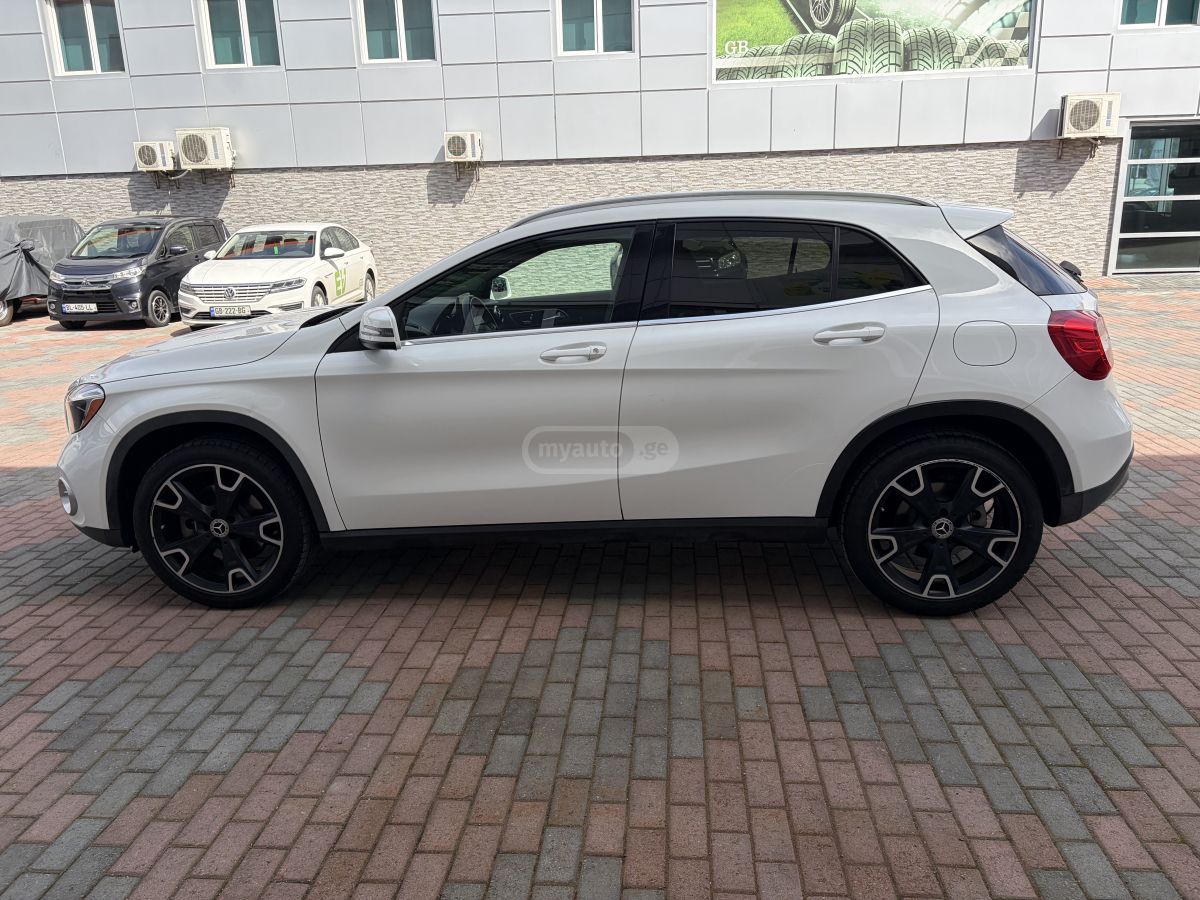 Mercedes-Benz GLA 250 - фото 7