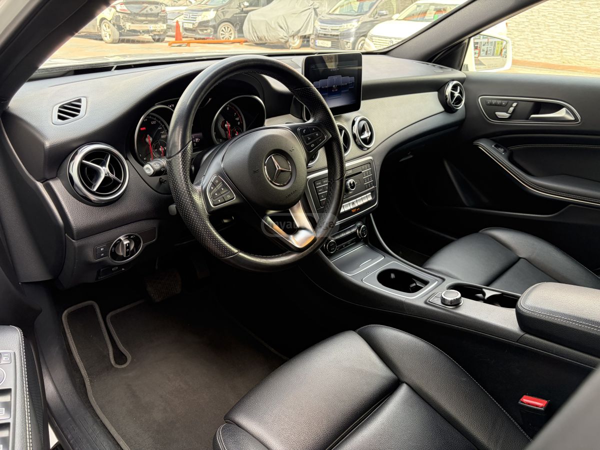 Mercedes-Benz GLA 250 - фото 8