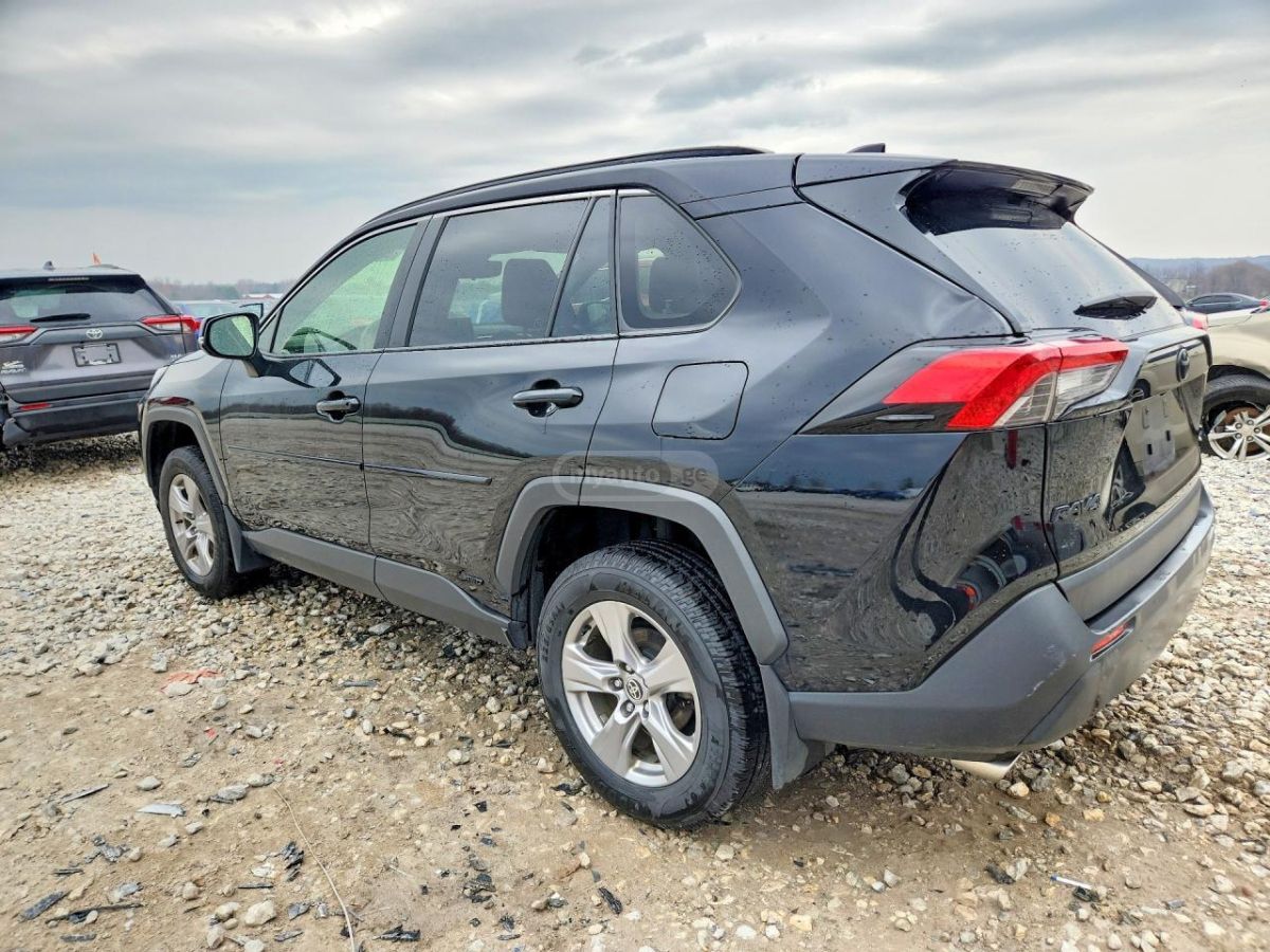 Toyota Rav 4 - фото 2