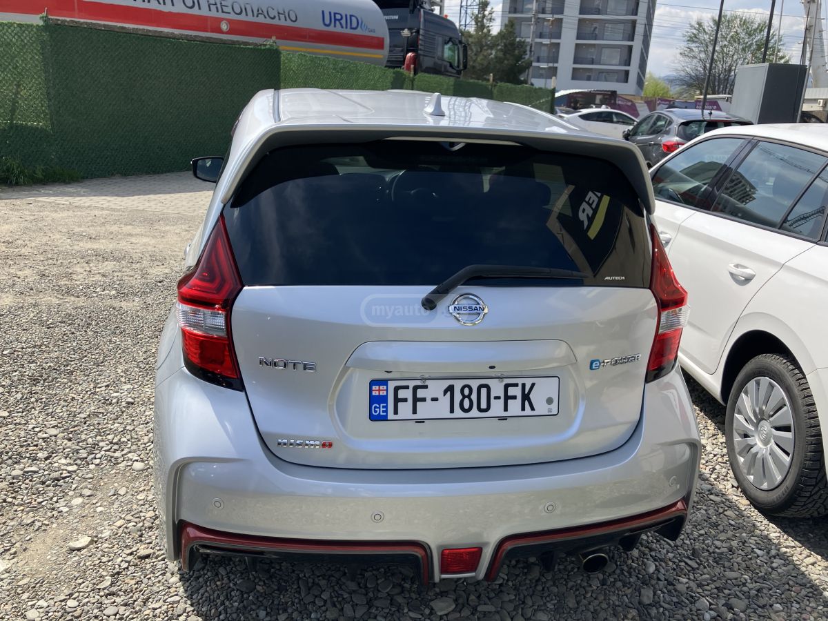 Nissan Note - фото 4