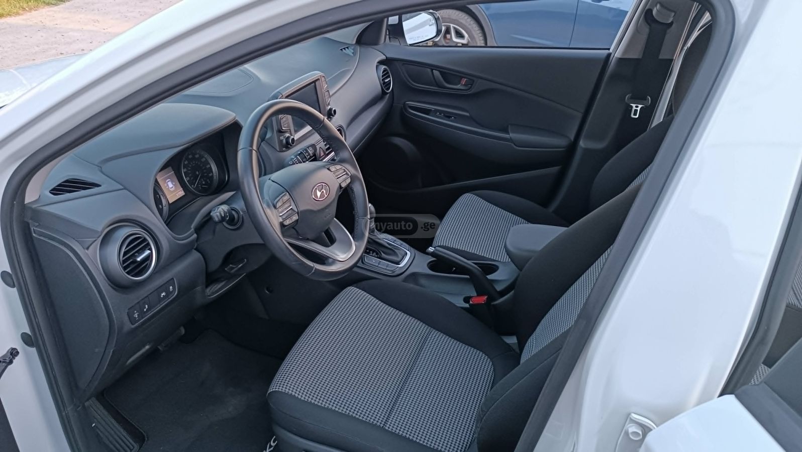 Hyundai Kona - фото 8