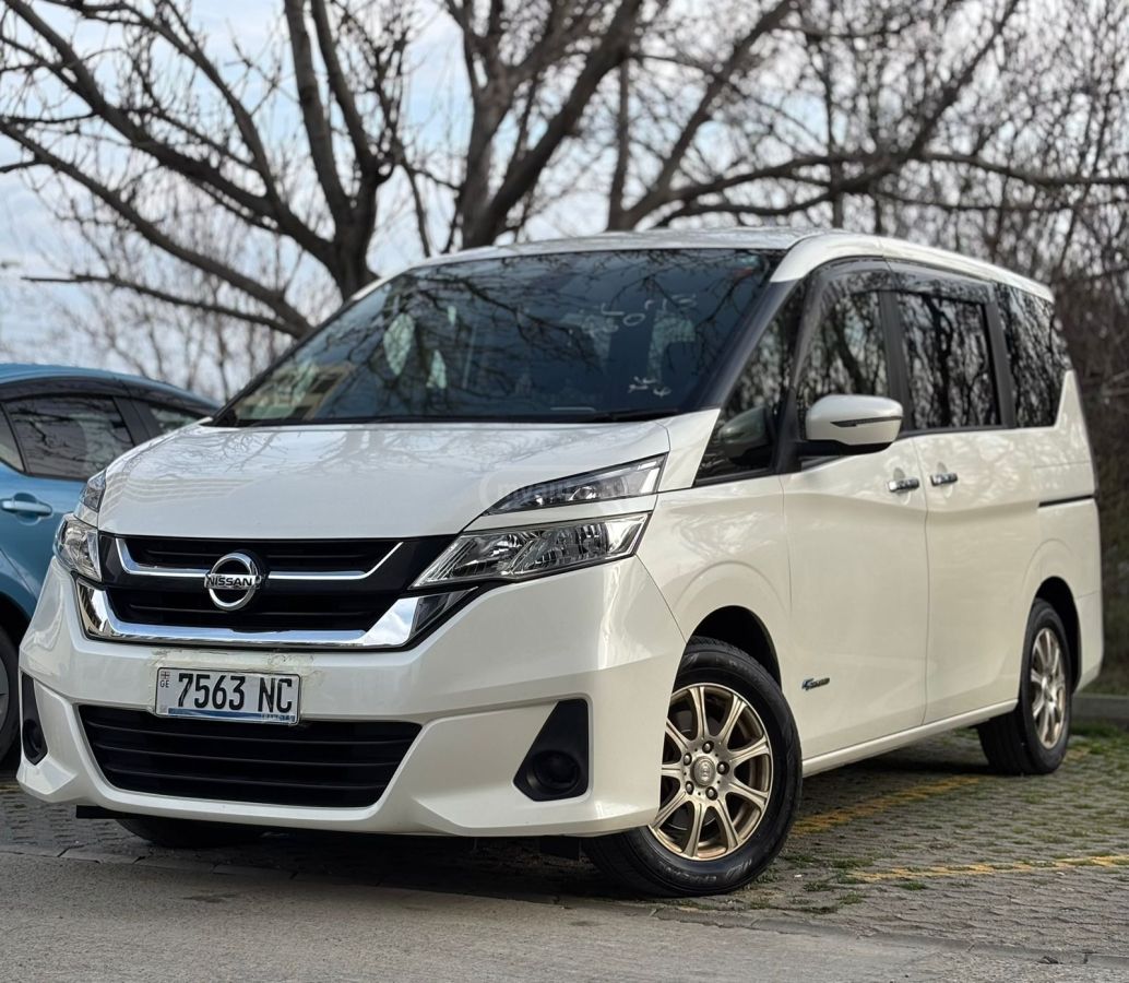 Nissan Serena - фото 3