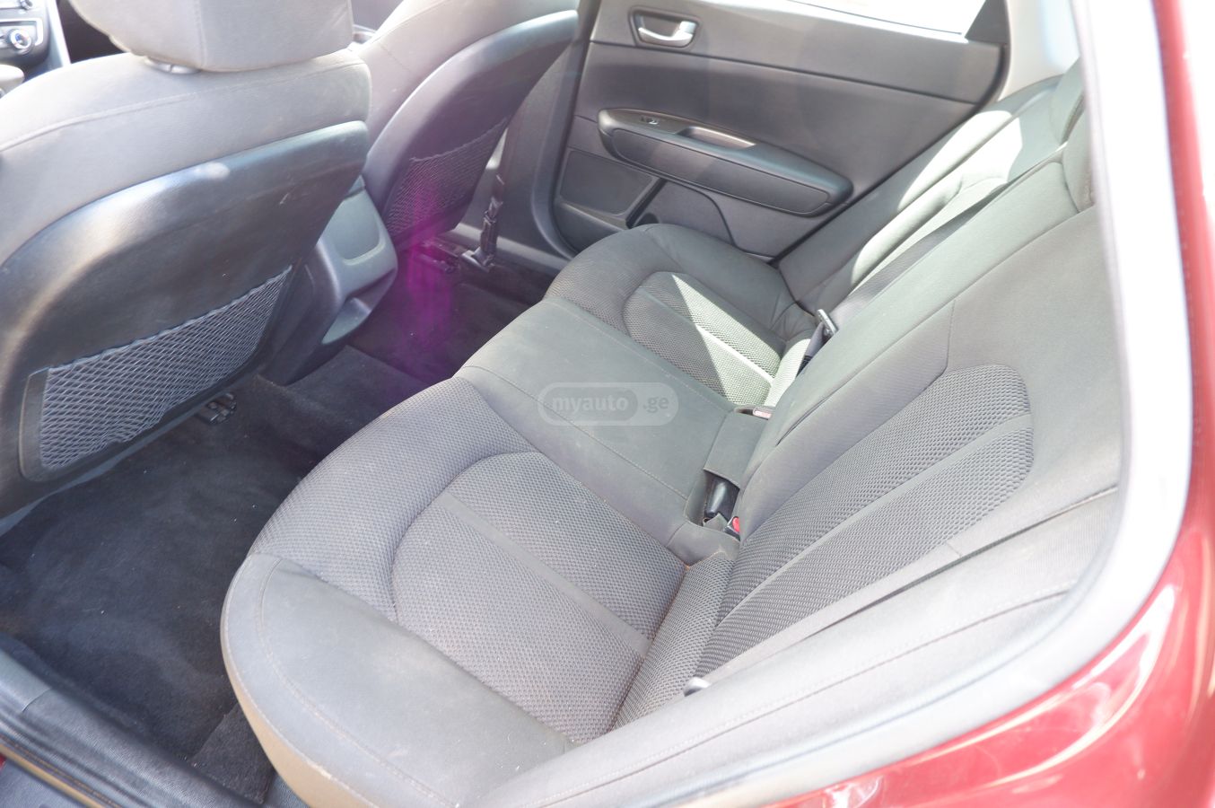 Kia Optima - фото 8