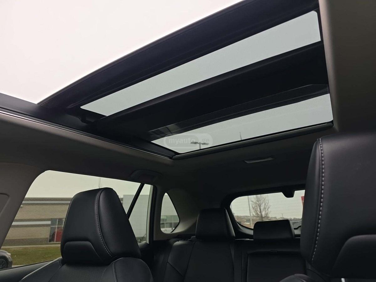 Toyota RAV 4 - фото 7