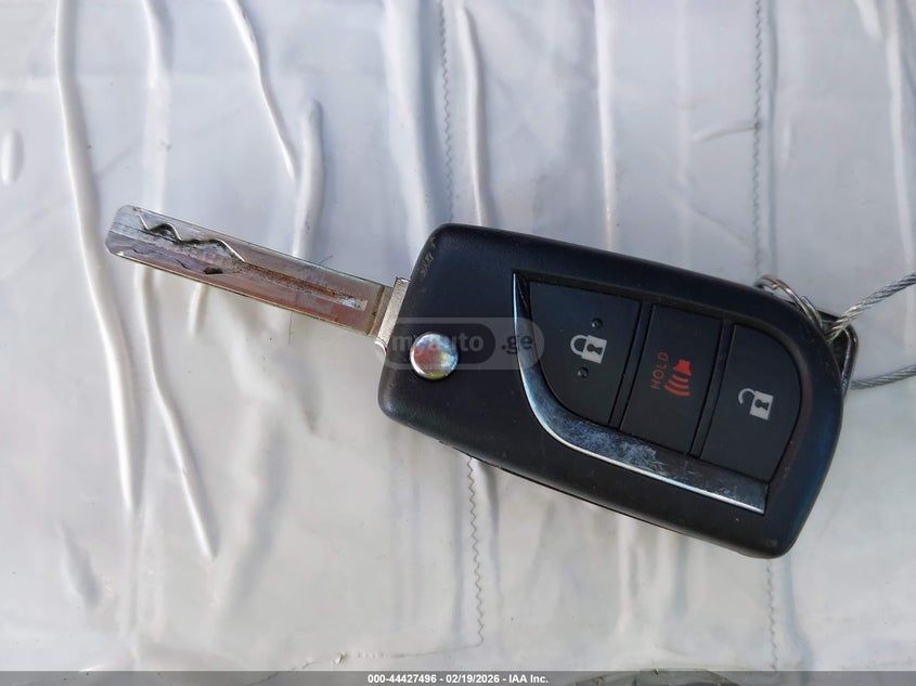 Toyota RAV 4 - фото 10