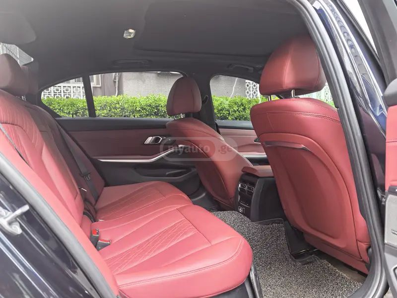 BMW 340 2025 — миниатюра 11