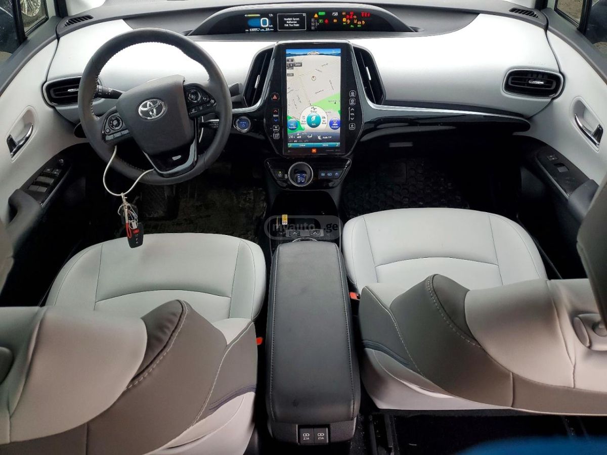 Toyota Prius - фото 8