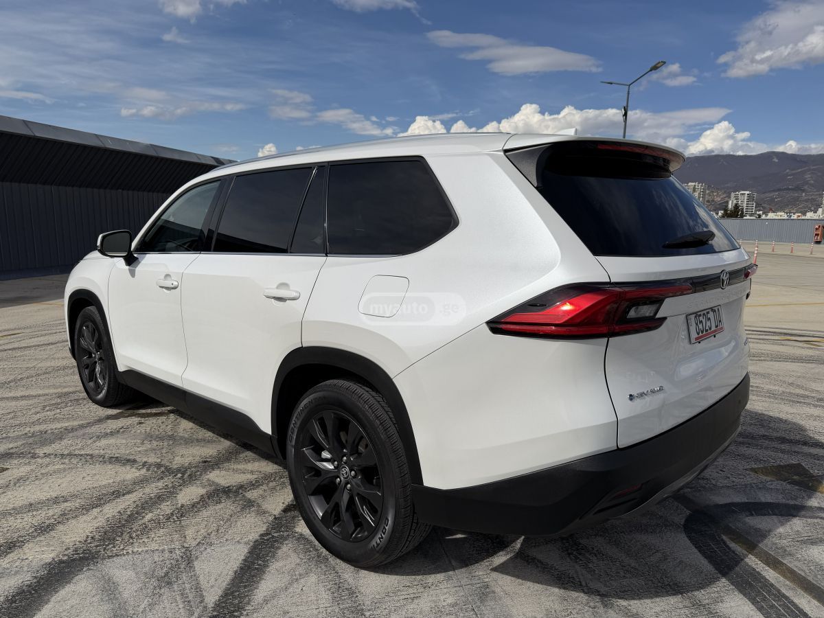 Toyota Grand Highlander - фото 2