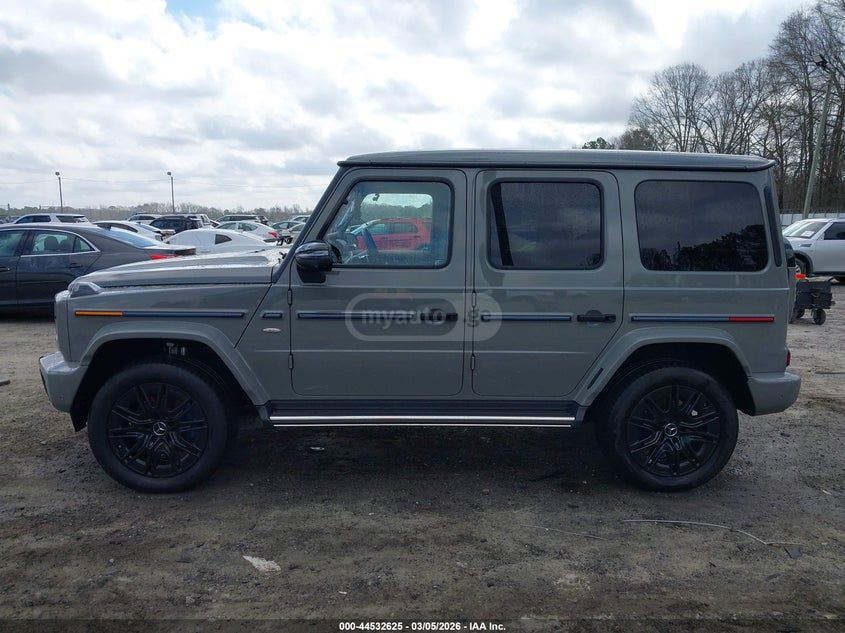 Mercedes-Benz G 500 - фото 11