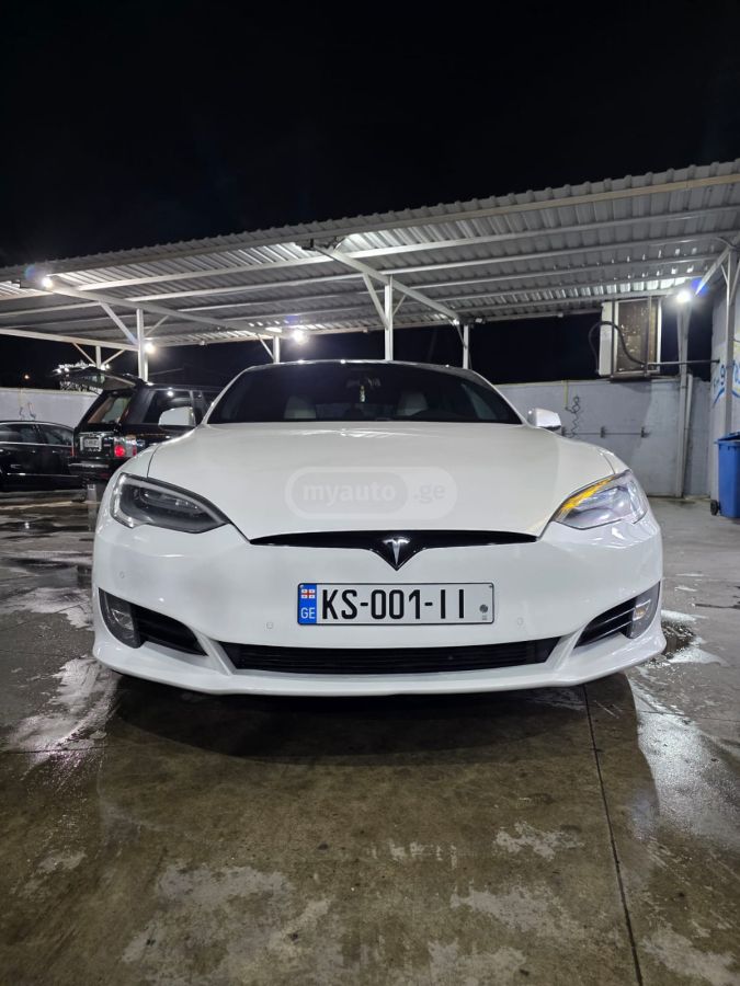 Tesla Model S - фото 4