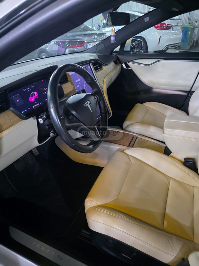 Tesla Model S - фото 8