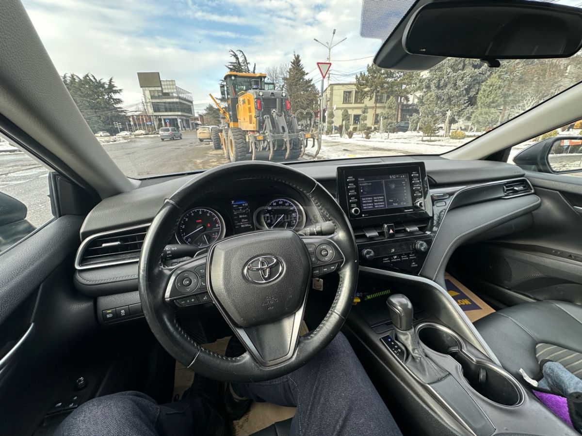 Toyota Camry - фото 9