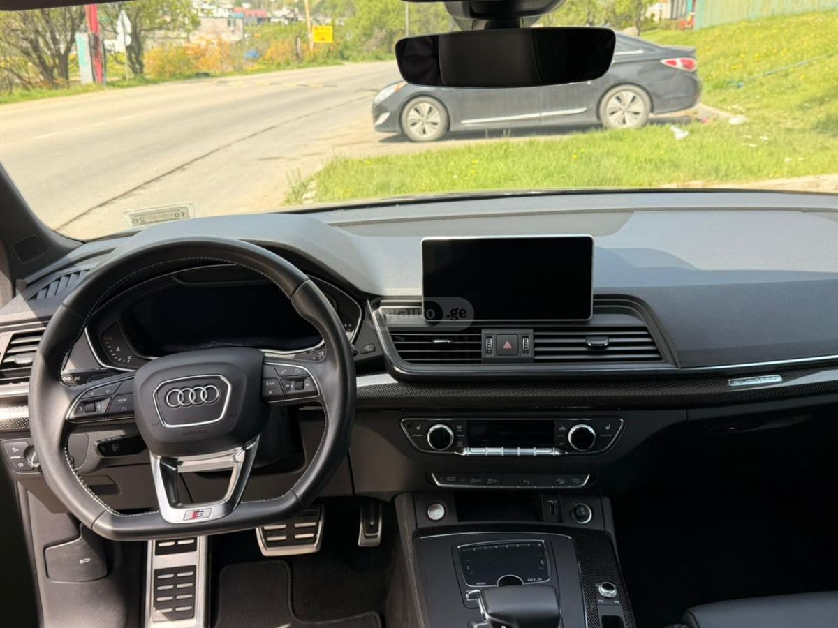 Audi SQ5 - фото 11